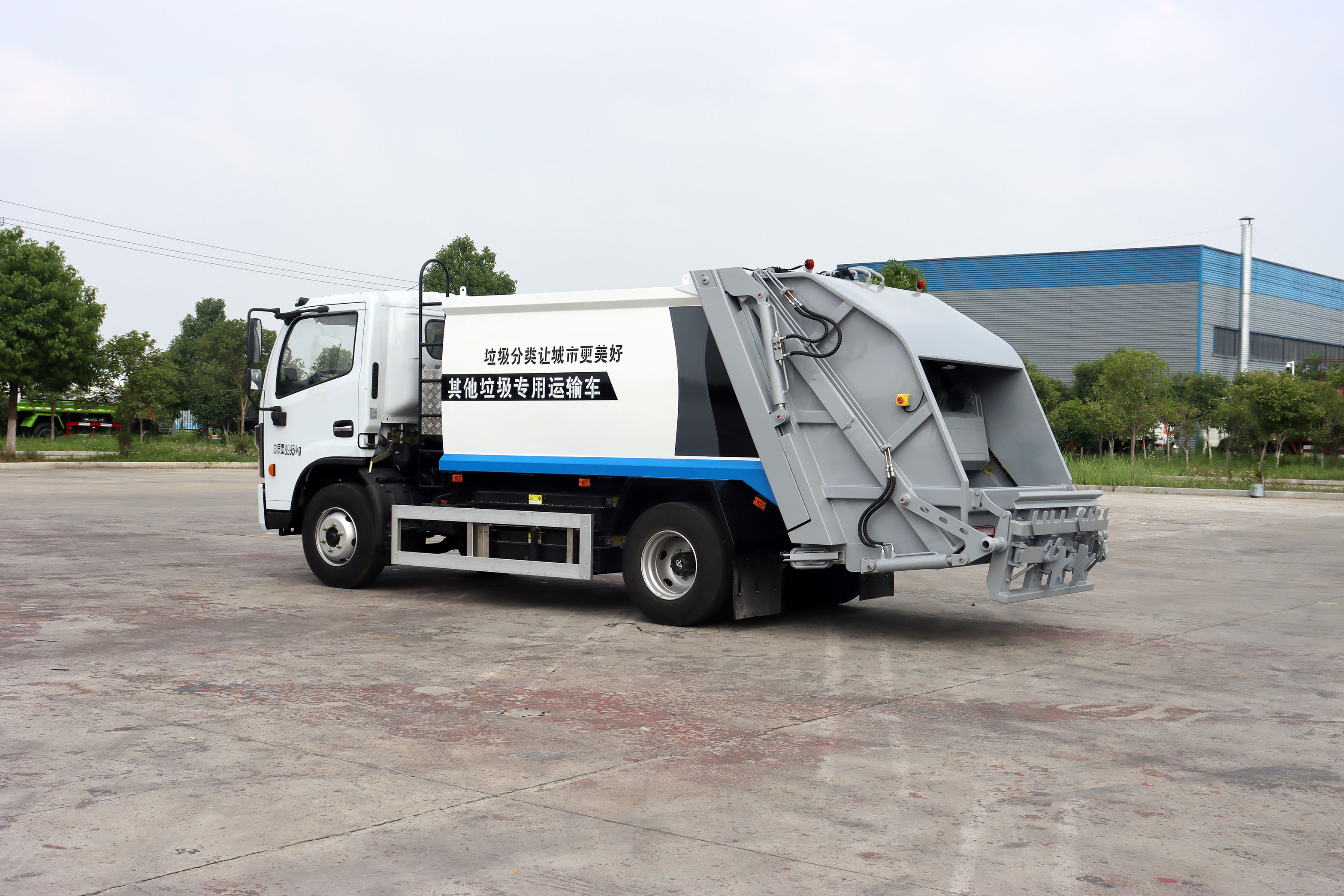 6方東風凱普特純電動壓縮式垃圾車圖片4